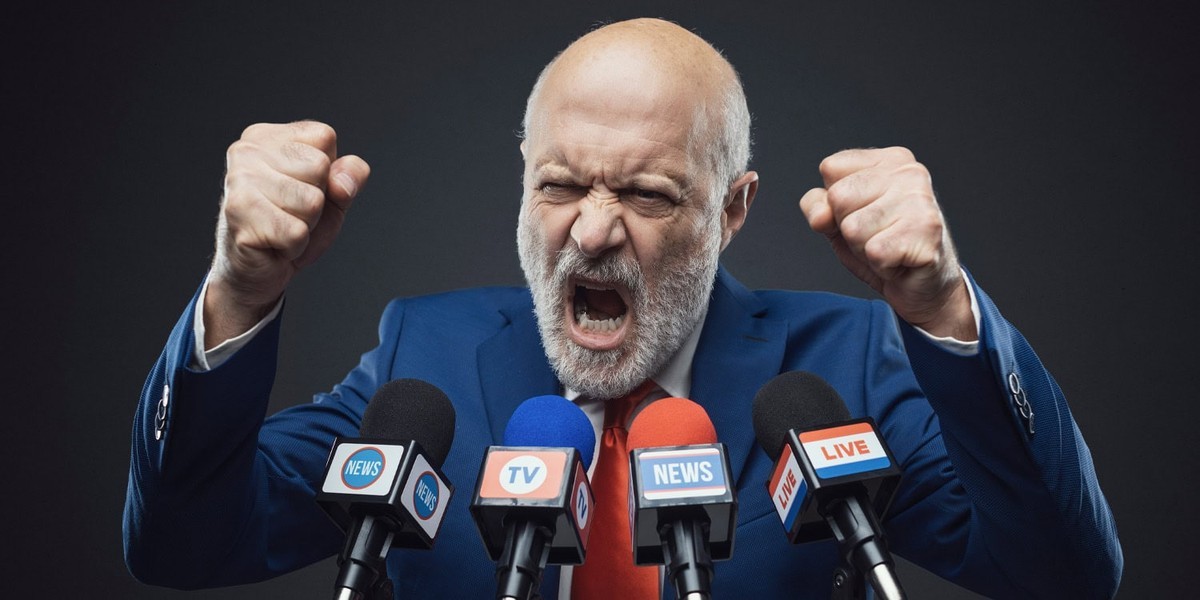 تاثیر هویت و انتخاب نامزدهای افراطی بر گرایش های سیاسی مردم