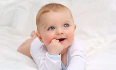 نقش اساسی تقویت هوش نوزاد با کنجکاوی در رشد ذهنی