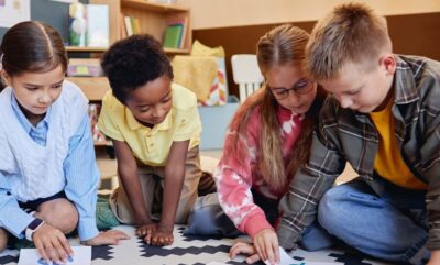 بررسی ریشه های تعصب نژادی در کودکان و تاثیر جایگاه اجتماعی بر آن ها