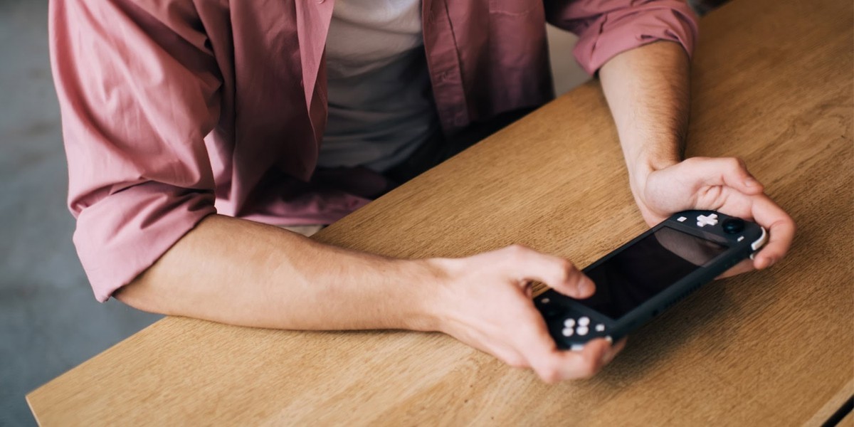 بررسی میزان شیوع وابستگی به بازی در جوانان در سطح جهانی