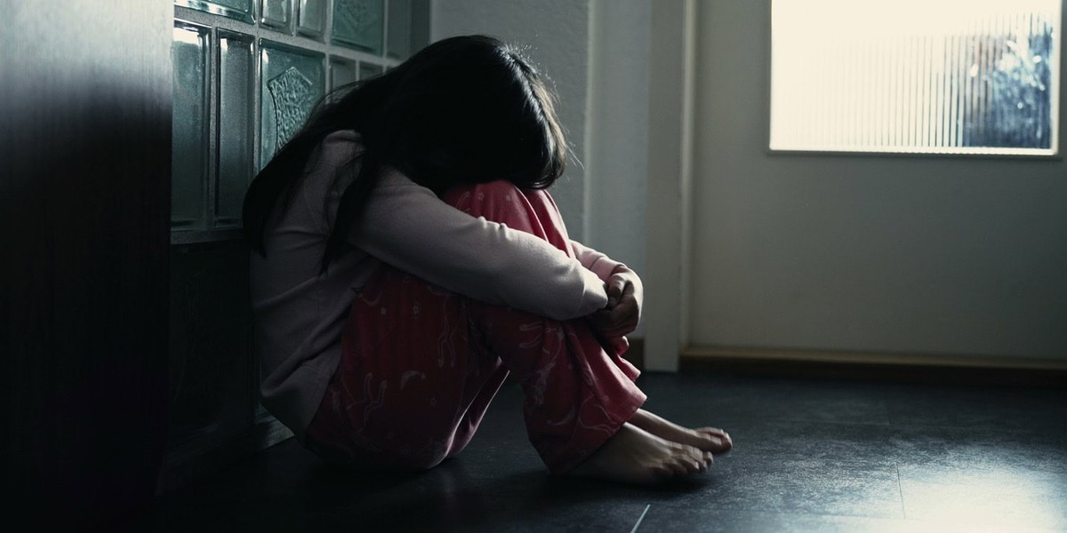 تاثیر تروما کودکی بر مغز؛ کاهش انعطاف پذیری ذهنی در بزرگسالی