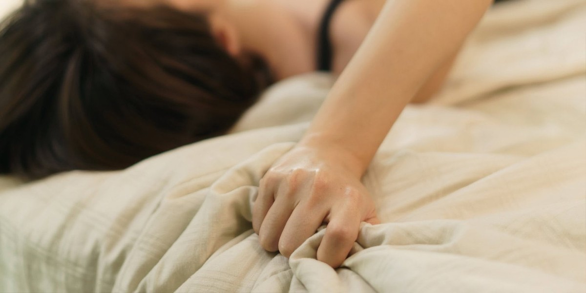 بررسی علمی پدیده های عجیب و علائم متفاوت ارگاسم در زنان