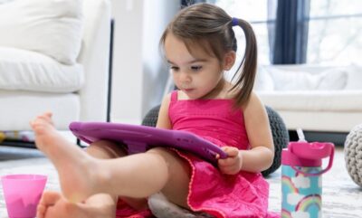 تاثیر میزان استفاده از صفحه نمایش و یادگیری کلمات کودکان در سنین نوپایی