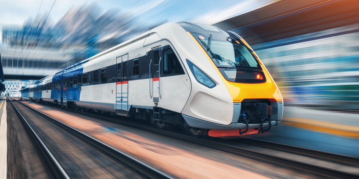 تأثیر قطار سریع السیر بر سلامت مغز و بهبود عملکردهای شناختی در سالمندان