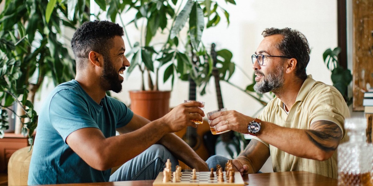 راهکارهای مدیریت اضطراب اجتماعی در تعاملات در گروه های کوچک و فضای دیجیتال