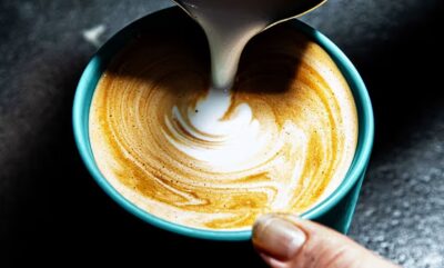 رابطه مصرف متعادل قهوه و سلامت روان در کاهش استرس و افسردگی