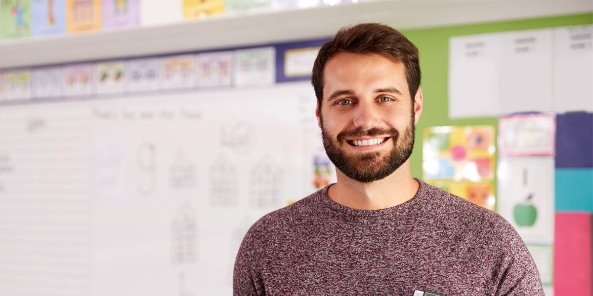 بررسی ریشه های روان شناختی و چالش های مردان در نگهداری کودک