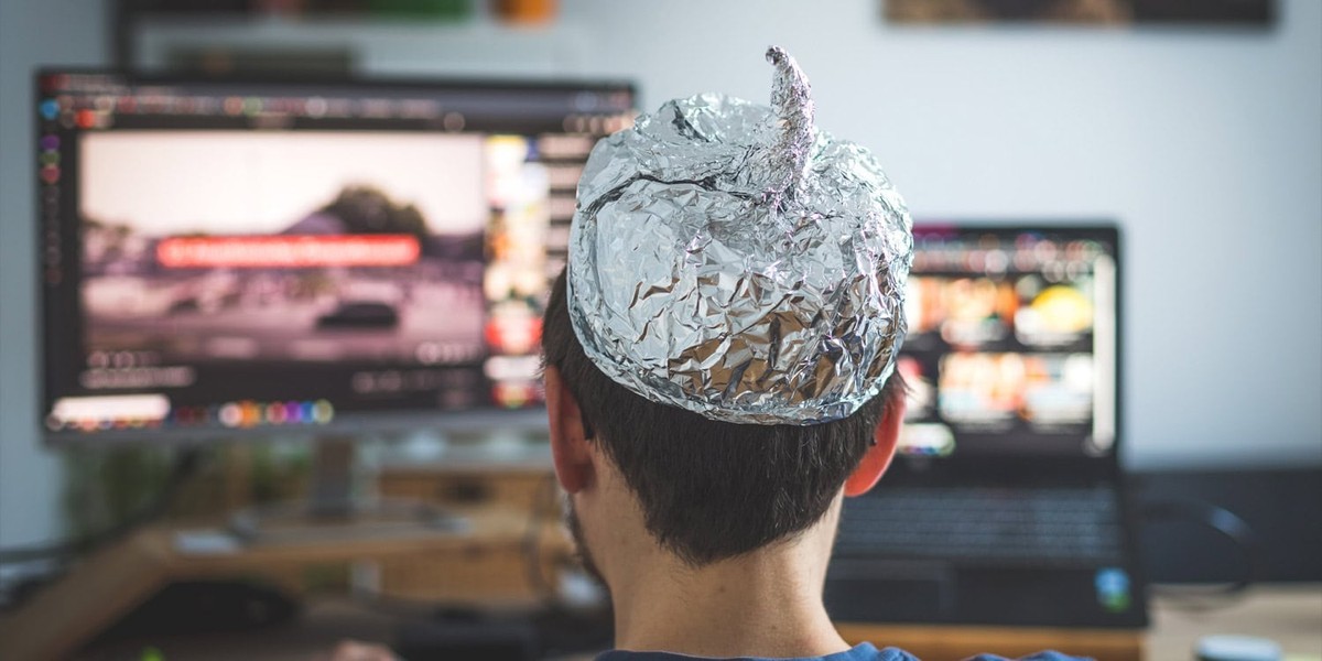 مطالعه جدید درباره تأثیر سوگیری سیاسی بر باور توطئه و شایعات