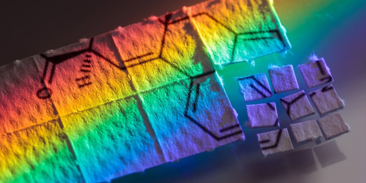 تاثیر ال اس دی دوز پایین افسردگی بر بهبود پاسخ های احساسی مغز